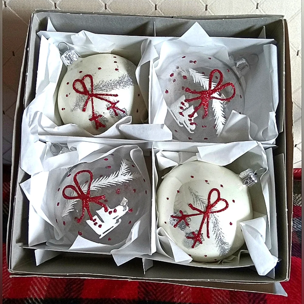 HANDMADE GLASS ORNAMENTS - Picture 1 of 3
